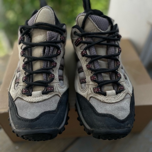 Merrell women’s Blade Waterproof Trail/Hiking - Picture 2 of 5